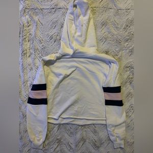 Abercrombie & Fitch cropped hoddie